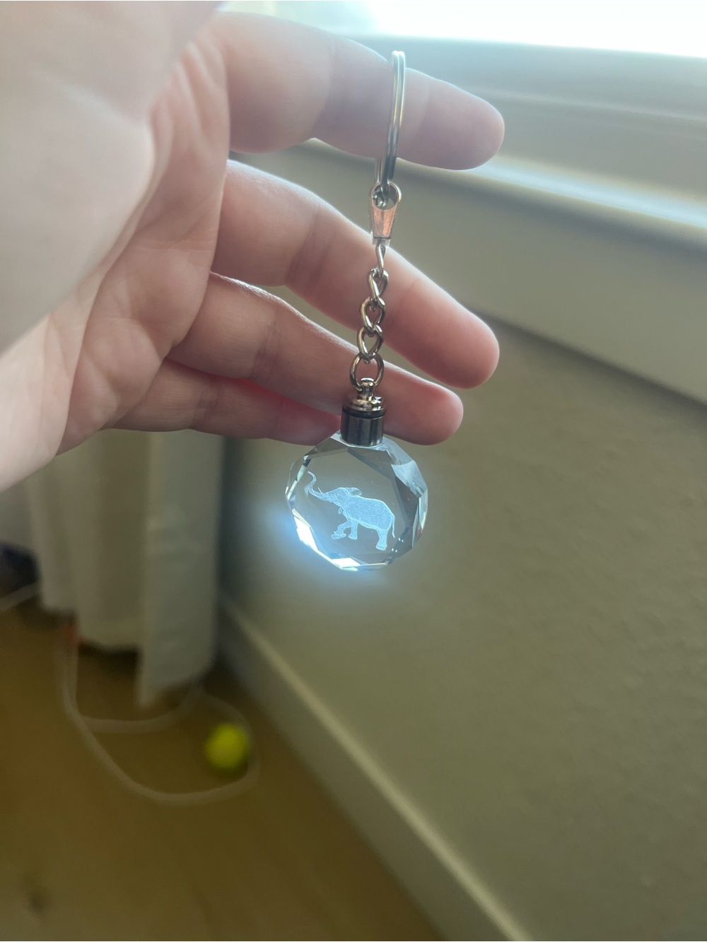 LED Light-Up Crystal Elephant Keychain – Engraved – Untested
